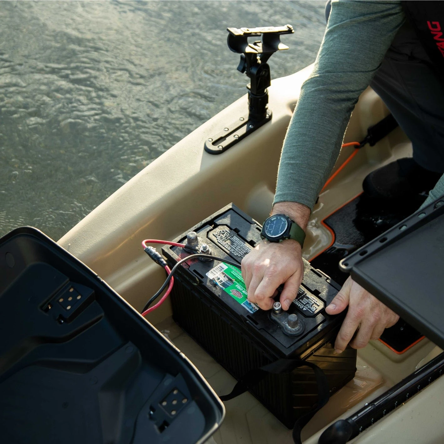 Pelican Sport Catch PWR 100 Fishing Kayak 7 Pelican Sport Catch PWR 100 Fishing Kayak - Image 5